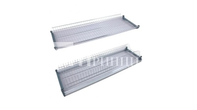 03 900