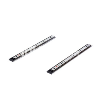 С доводчиком